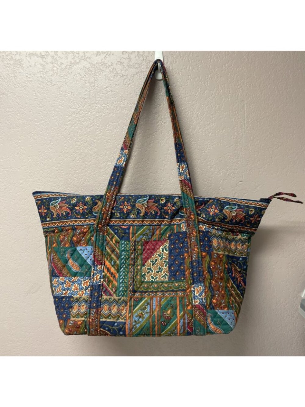 Vintage Retired VERA BRADLEY Designs Rare Medley Print Large 22” Duffel Bag - Picture 4 of 9